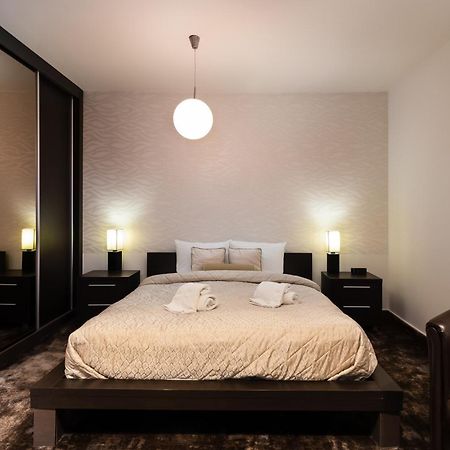 Guest House Panorama Aqualux Novi Sad Chambre photo