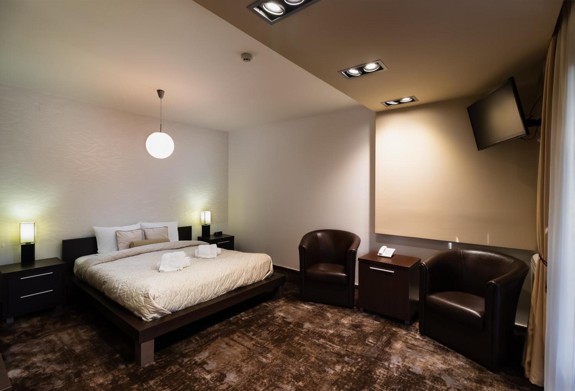 Guest House Panorama Aqualux Novi Sad Chambre photo